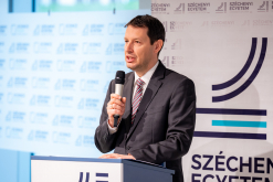 Ösztöndíjak átadása 2025/2026 őszi félév